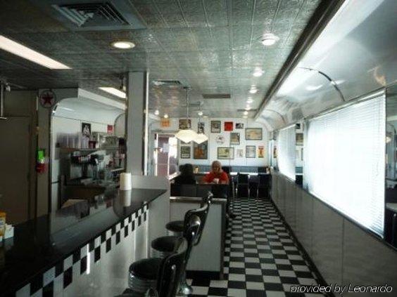 Travelodge By Wyndham Sharon Springs Restaurant photo